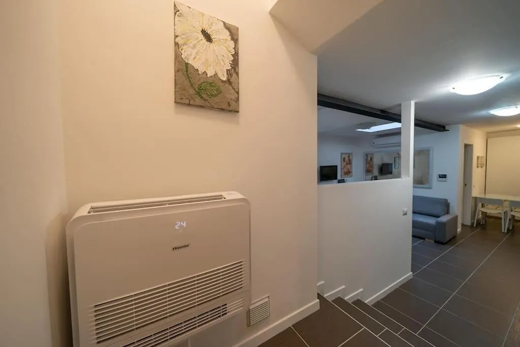 Apartment Beat House&Apartments: Abba Cernusco Sul Naviglio